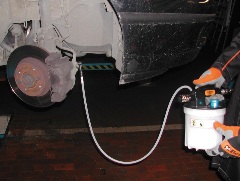 Brake Fluid Extractor 1.5L 5-11.5 Bar - Beta Tools 1467 - Image 2