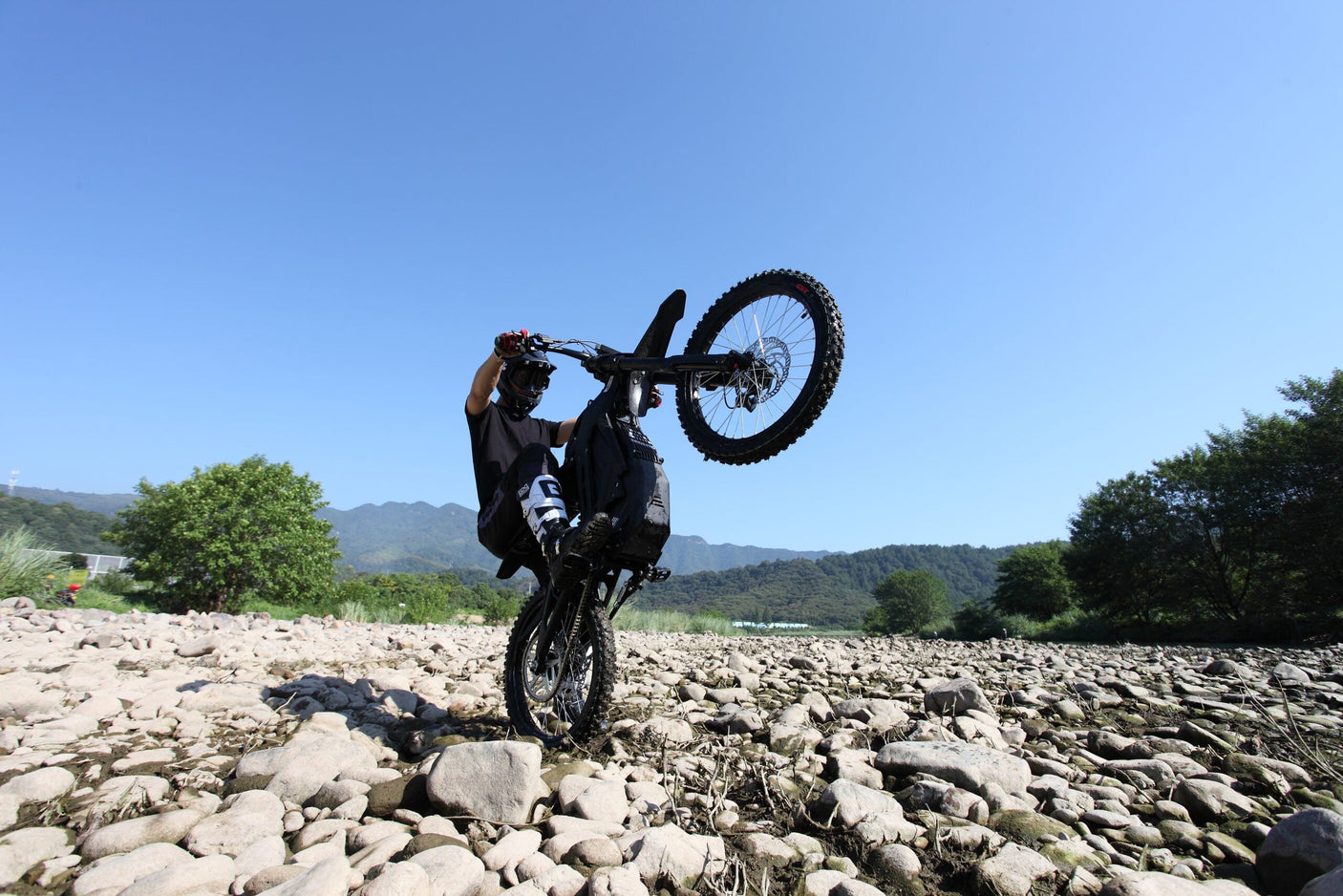 E Ride Pro SS 2.0 (19″): Experience Next-Level Off-Road Performance