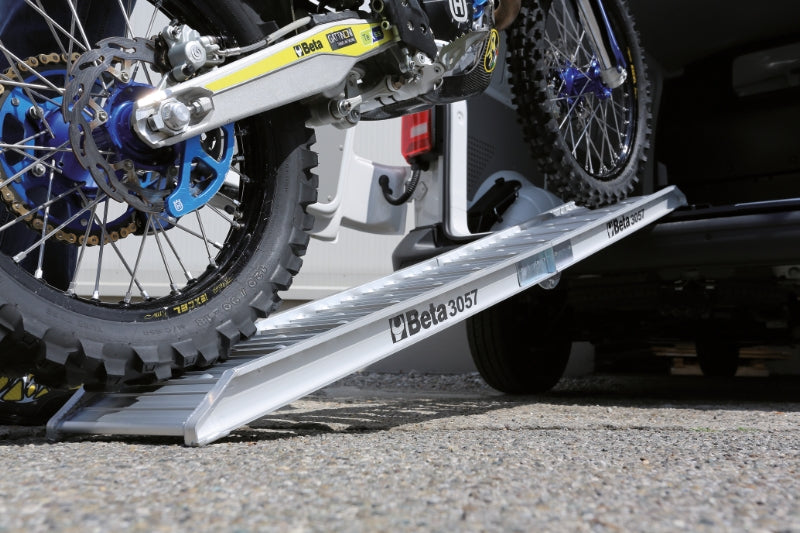 Aluminum Ramp for Loading/Unloading Motorcycles 2220x280mm 350kg Capacity - Beta Tools 3057 - Image 2