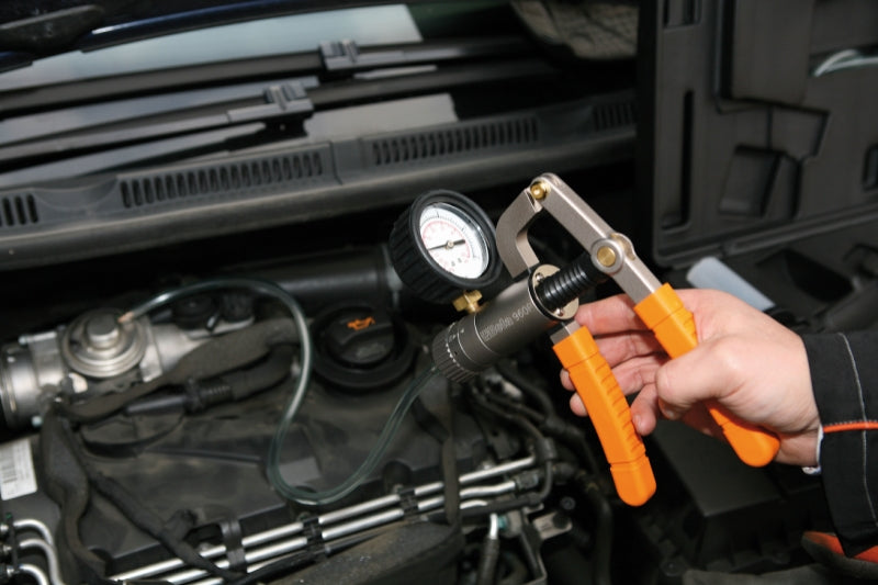 Pressure/Depressure Tester with Accessories and Adaptors - Beta Tools 960P - Image 2